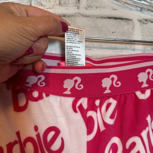 Barbie pajama pants pink and white with pink an white Barbie signature soft szM - Picture 4 of 4